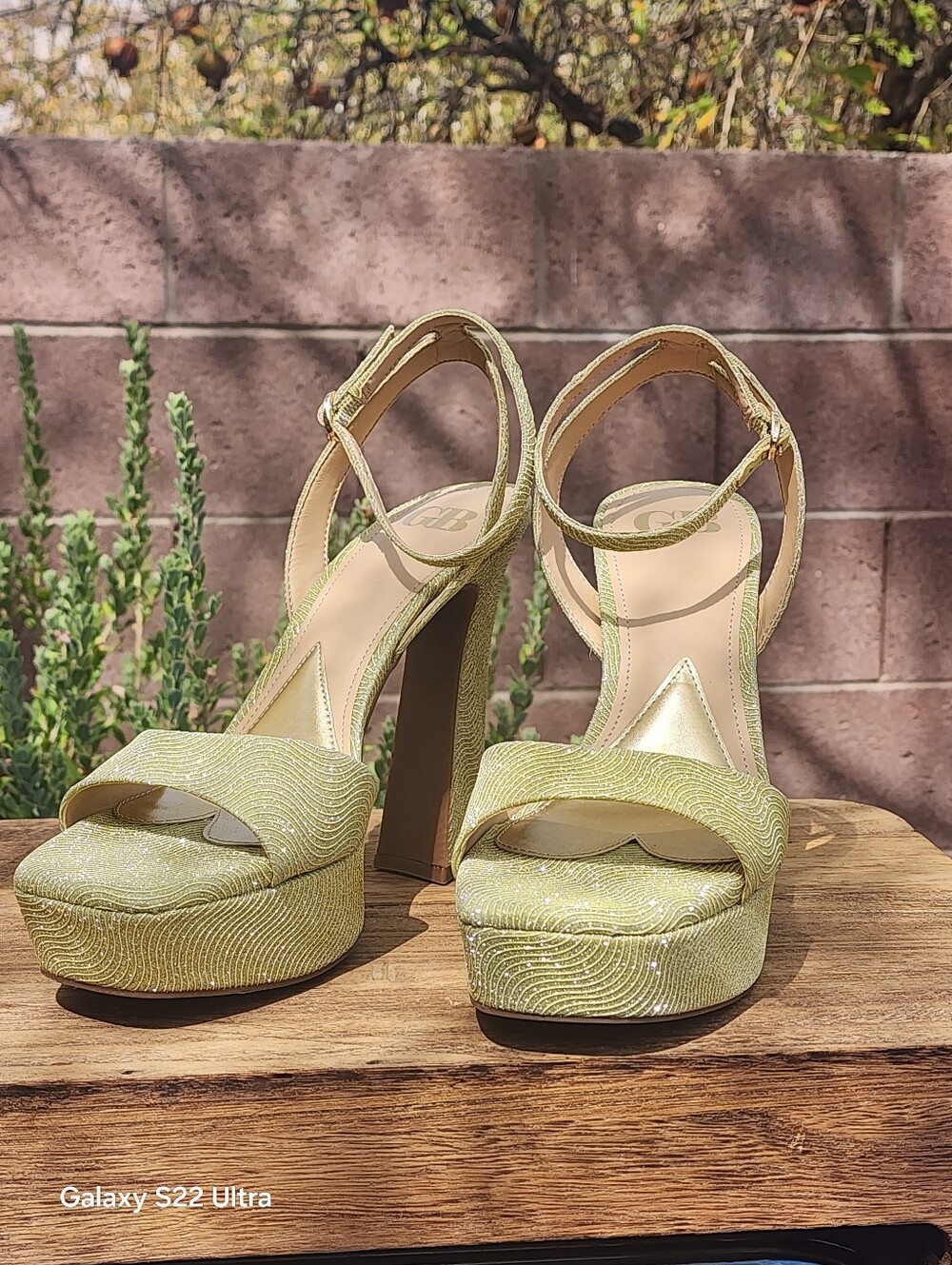 GB Women's Dream-Scape Fern Glitter Platform Dress Sandals Size 9 - Picture 4 of 9